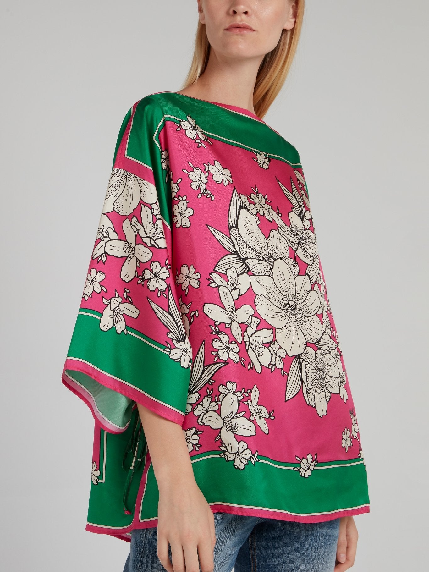 Розовая шелковая блузка-трапеция