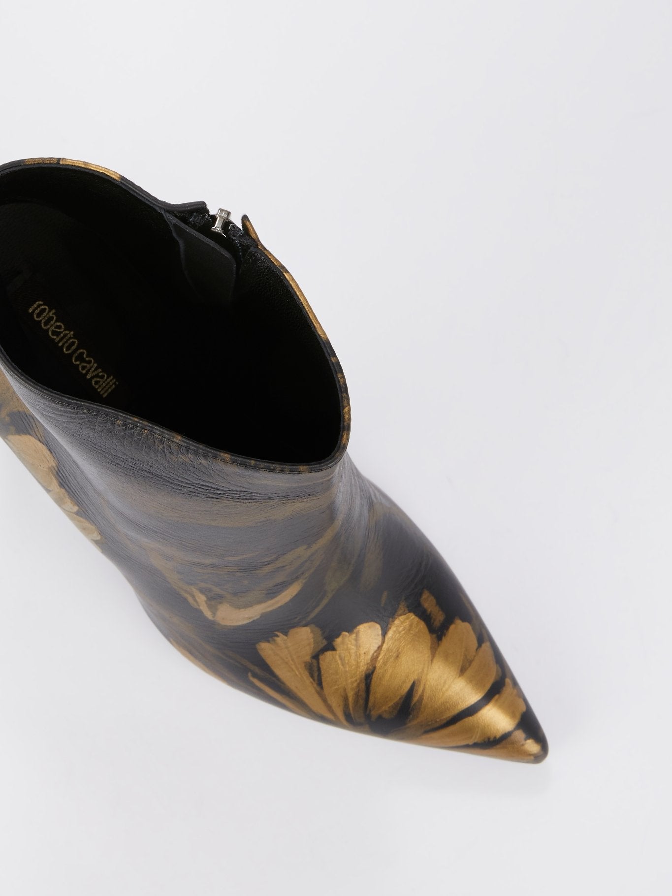 Кожаные полусапожки с золотым цветочным принтом