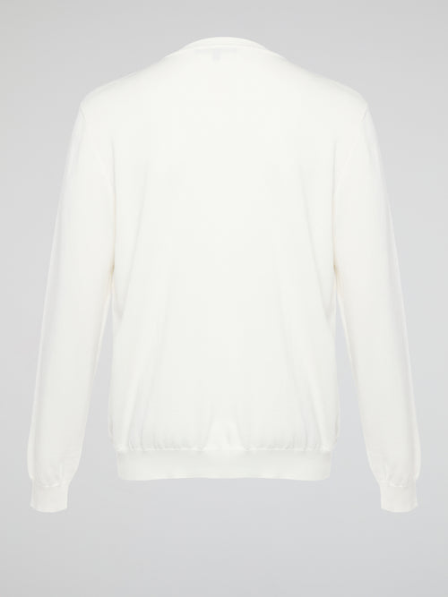 Wrap yourself in pure luxury with this exquisite white embroidered sweatshirt from Roberto Cavalli. The intricate detailing and soft fabric ensure both comfort and style, making it the perfect statement piece for any occasion. Elevate your wardrobe with this timeless and effortlessly chic addition that is sure to turn heads wherever you go.