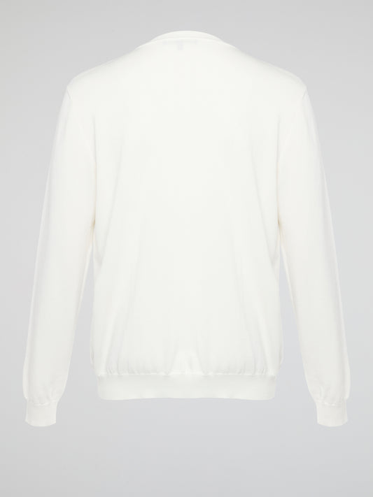 Wrap yourself in pure luxury with this exquisite white embroidered sweatshirt from Roberto Cavalli. The intricate detailing and soft fabric ensure both comfort and style, making it the perfect statement piece for any occasion. Elevate your wardrobe with this timeless and effortlessly chic addition that is sure to turn heads wherever you go.