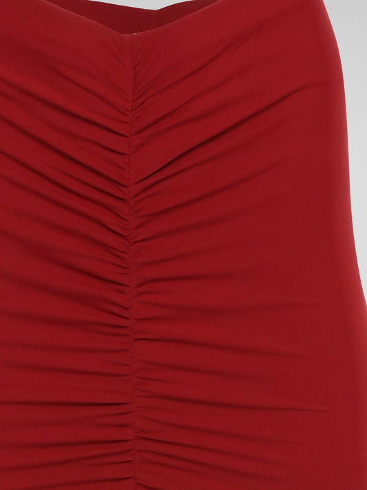 Transform your look with the stunning Red Ruched Mermaid Skirt by Roberto Cavalli, designed to hug your curves in all the right places. The rich red color and intricate ruching detail add a touch of drama and sophistication to any ensemble, making you feel like a true fashion icon. Elevate your style game and turn heads wherever you go with this show-stopping piece from Roberto Cavalli.