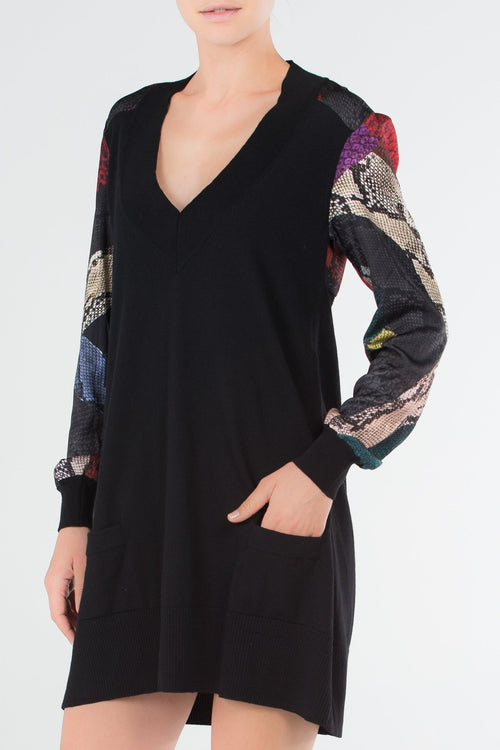 Платье с рукавами в стиле колор-блок с эффектом змеиной кожи
